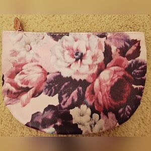 IPSY May 2022 Glam Bag.